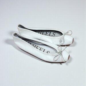 Pinwheels White Leather Ballet Flats Bow Detail Women 8.5 B New Without Box